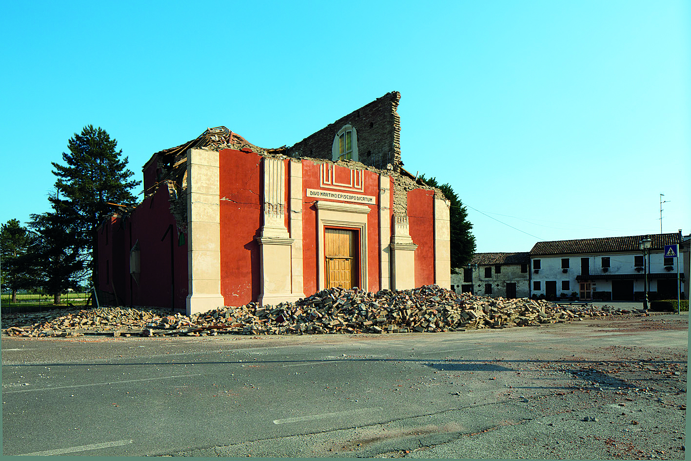 Praticamente tutte le chiese