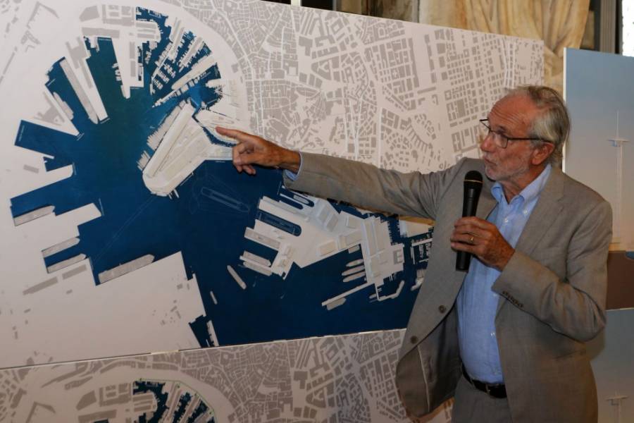 L’«Affresco» di Renzo Piano per il porto di Genova: una nuova puntata della parodia