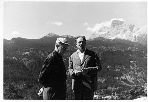 Edoardo Gellner (a destra) con Enrico Mattei in cadore