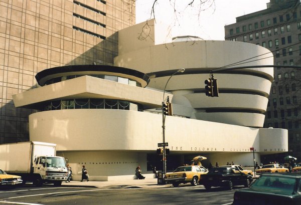 New York, il Guggenheim sempre sulla breccia