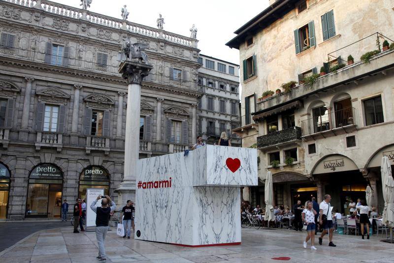 Marmomacc, passeggiando tra gli stand e… in città