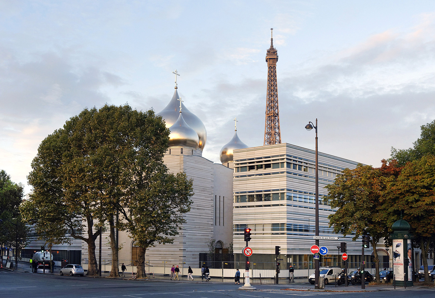 La nuova chiesa russa a Parigi, architettura vs geopolitica