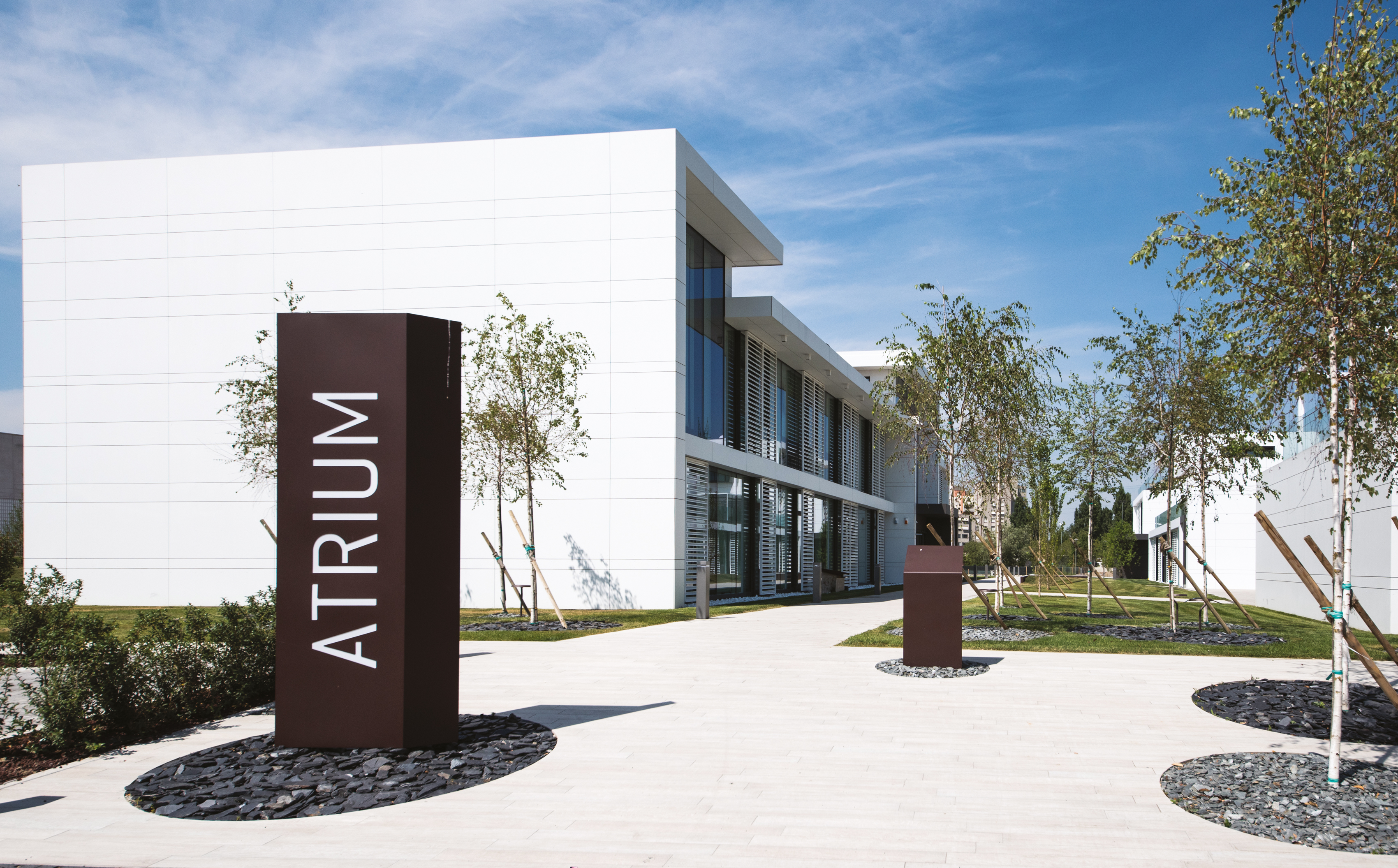 GranitiFiandre per Atrium, rivestimenti in armonia con la natura