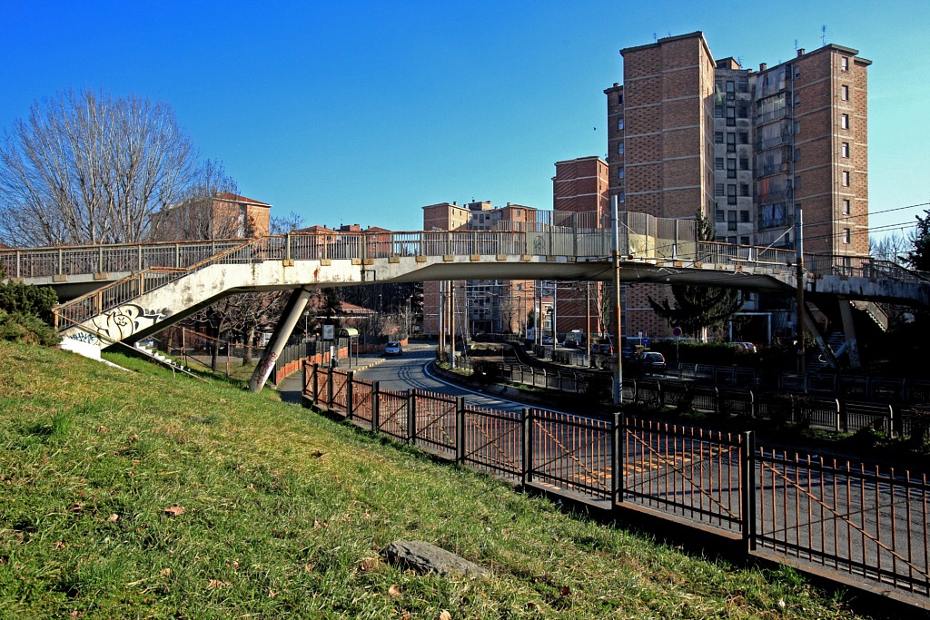 Torino, per i sovrappassi delle Vallette ha vinto l’incuria