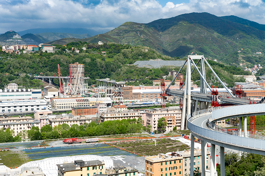 Genova: visioni miopi sotto il ponte