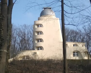 Ri_visitati. Einsteinturm, un secolo e non sentirlo