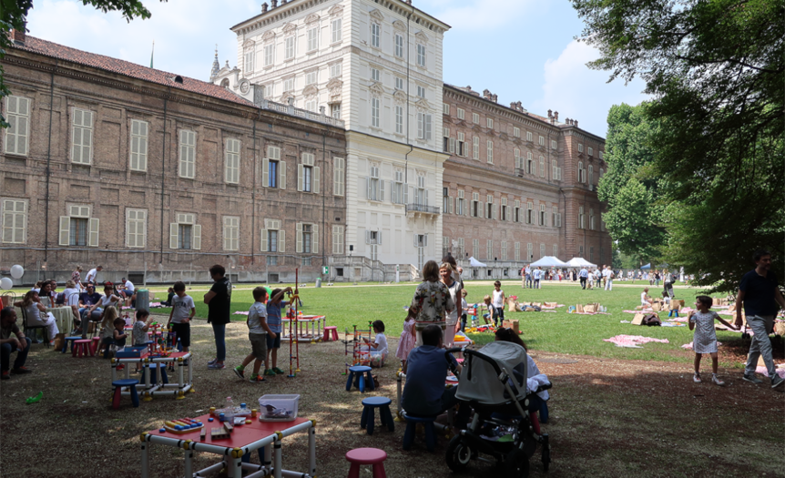 Da Torino con la rosa di Damasco, giardini a porte aperte