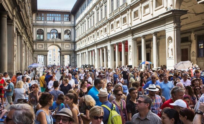 Turisti, case, tram. Firenze, politiche e tormenti di un simbolo