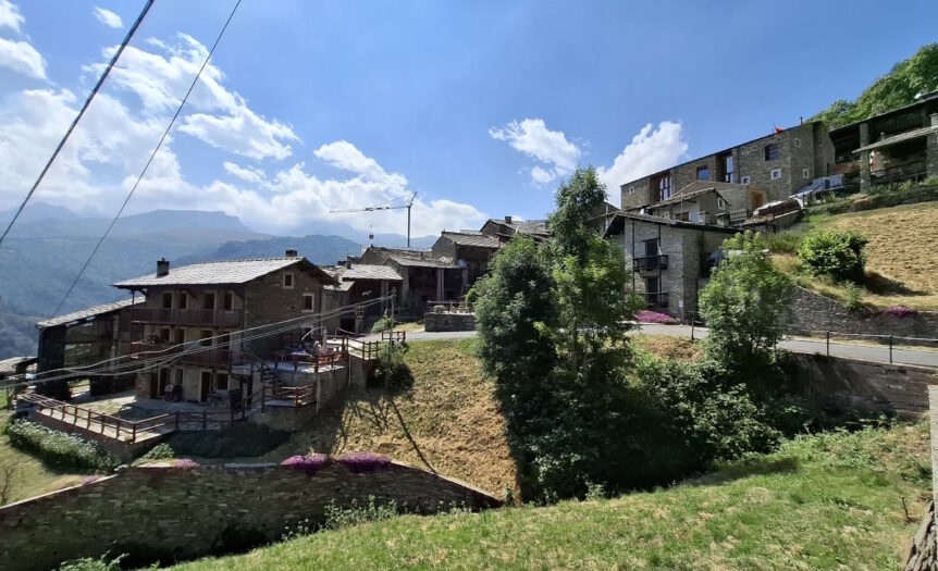 Ri_visitati. Ostana, 40 anni di azioni virtuose contro lo spopolamento