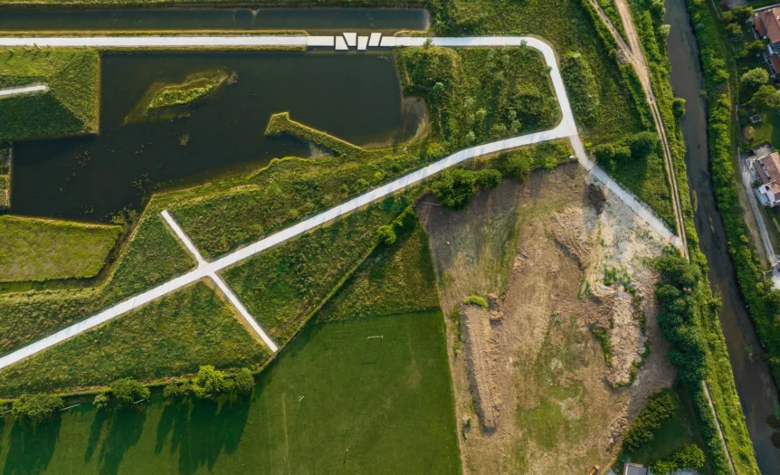 Paesaggi italiani contemporanei: adattamenti, contaminazioni, fragilità