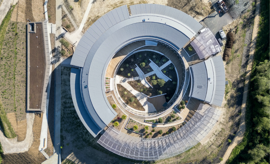 Un cerchio spesso nel paesaggio