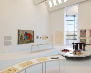 Andrea Branzi e Toyo Ito, incontri spaesanti in Triennale