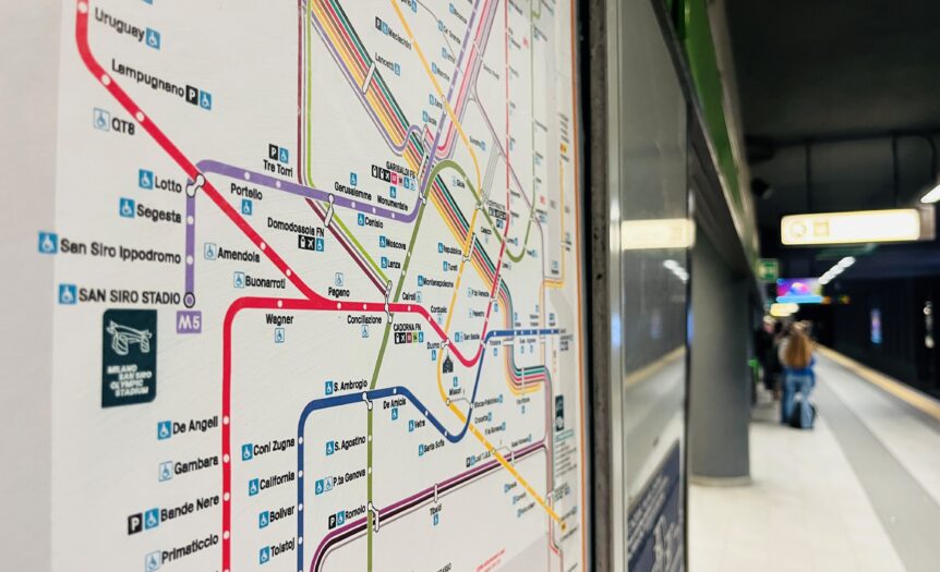Metropolitane tra città e grafica, lo spazio delle mappe