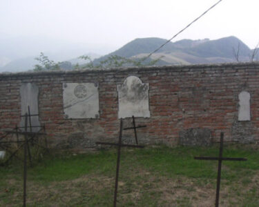 Ma non dimentichiamo i cimiteri di campagna