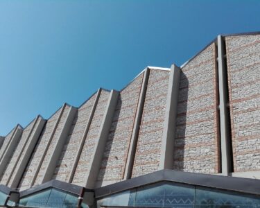 Chiesa dell’Immacolata Concezione a Terni: Nuovo vs Moderno
