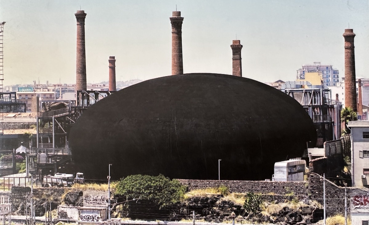 Rigenerare Le Ciminiere: architettura, comunità e futuro culturale di Catania Rigenerare Le Ciminiere: architettura, comunità e futuro culturale di Catania