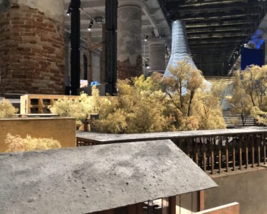 Venezia, la Biennale dell’accumulazione