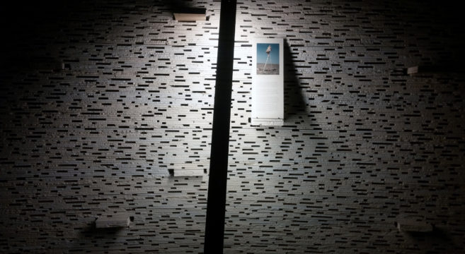 La Biennale di Aravena: fronte amaro