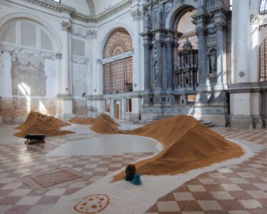 Venezia esagera: per la Biennale Arte più di 150 mostre