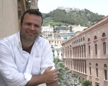 Luigi Centola: Ordini, non aiutateci, ma almeno non interferite!