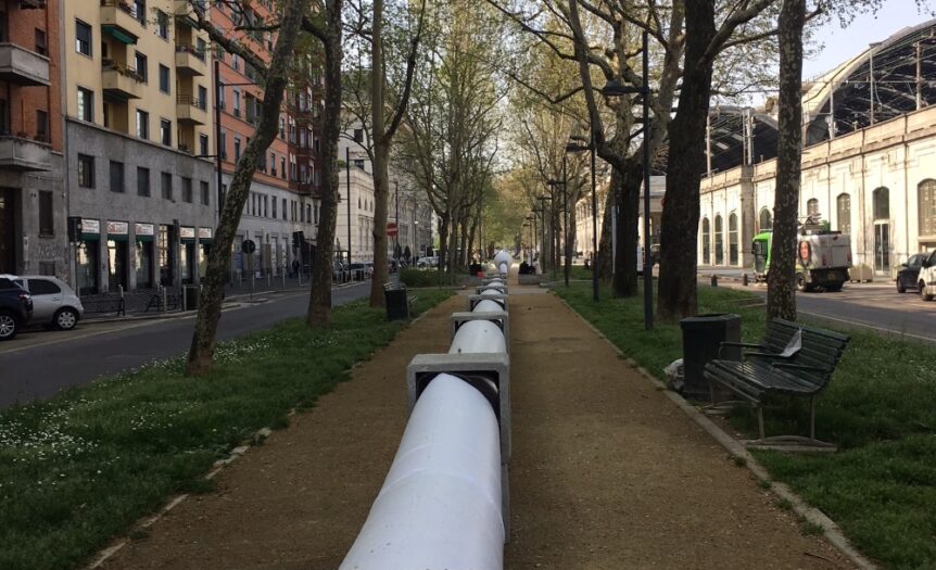 Come produrre eventi per il Fuorisalone: una galleria, un deposito industriale e uno spazio urbano