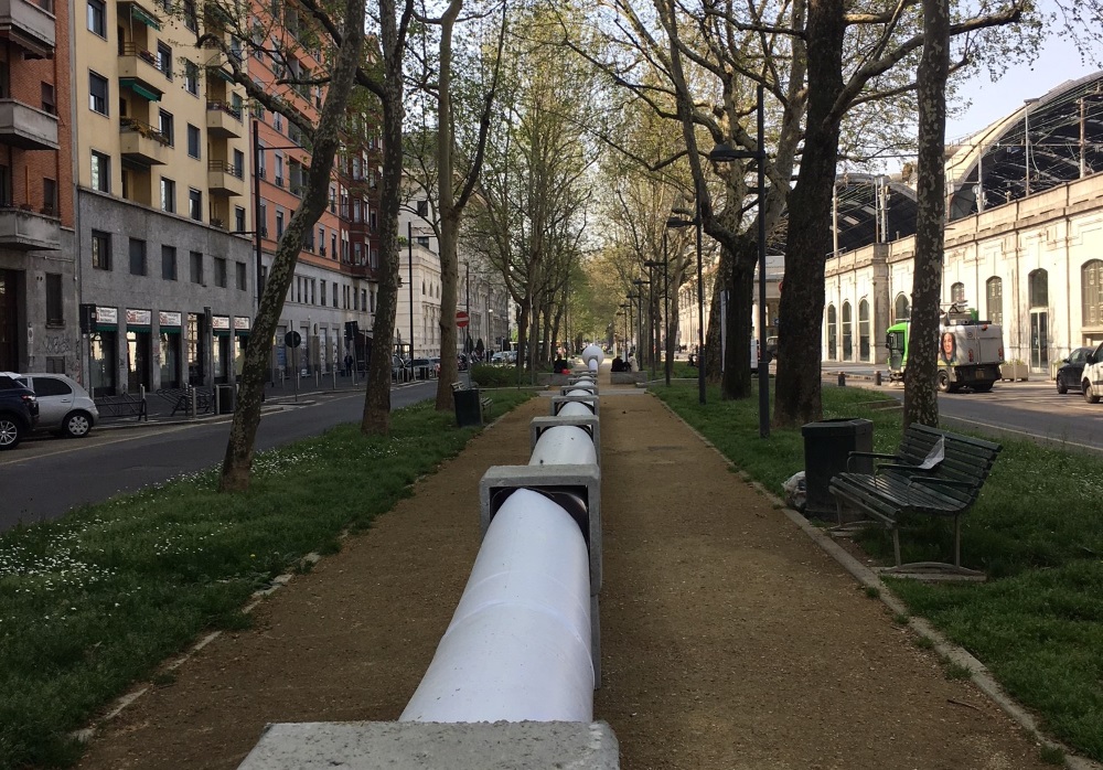 Come produrre eventi per il Fuorisalone: una galleria, un deposito industriale e uno spazio urbano Come produrre eventi per il Fuorisalone: una galleria, un deposito industriale e uno spazio urbano