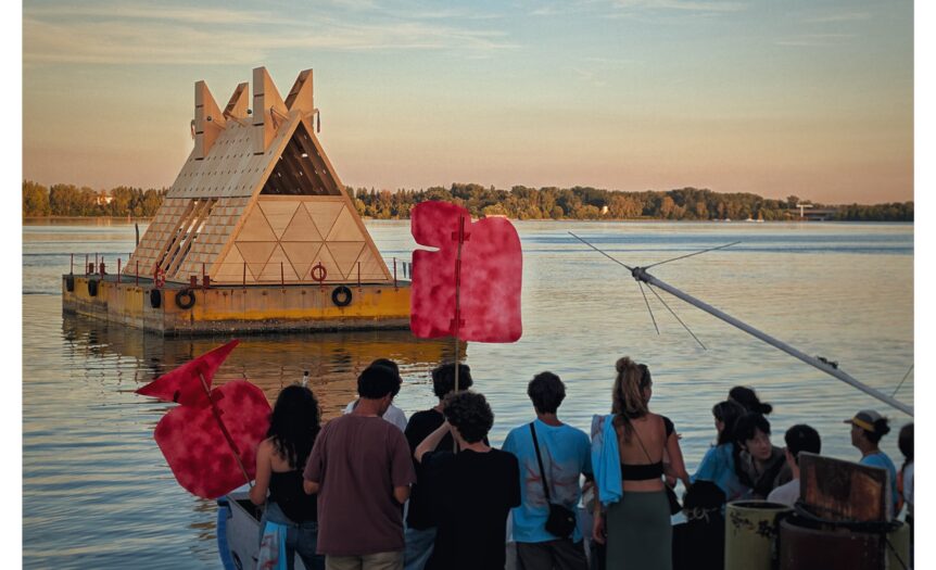 Arca, teatro, barca: la parata galleggiante sul lago di Mantova