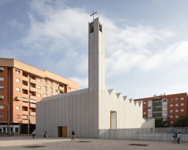 Elisa Valero: Sognate, architetti, sognate