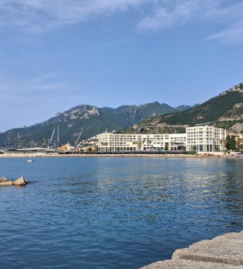Ritratti di città. Salerno, ritorno al futuro: meno Bilbao, più Montecarlo