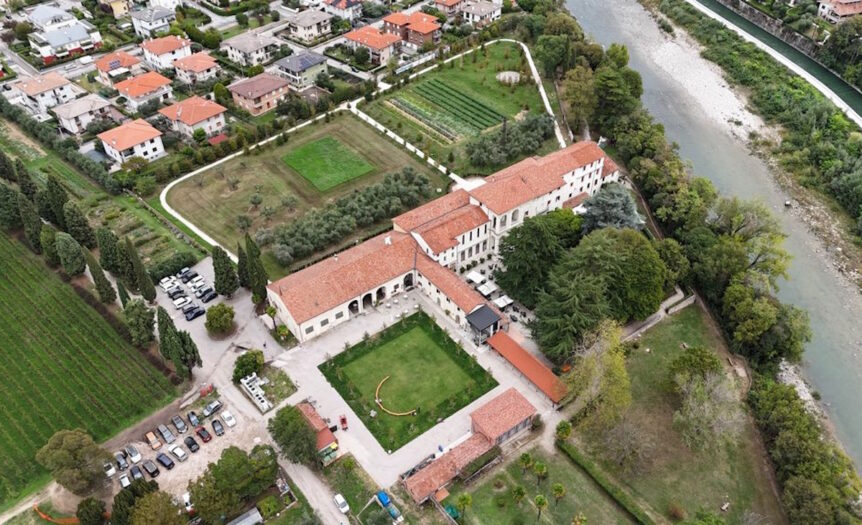 Comunità e architettura: chi plasma chi?