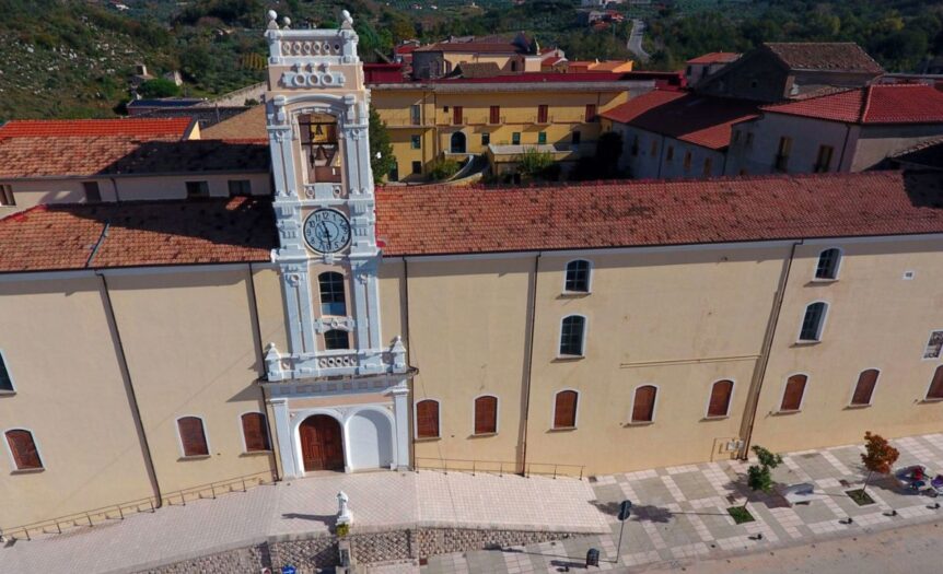 Memoria, poi bene comune, ora luogo sospeso