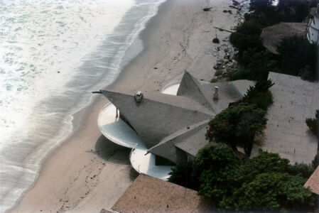 Harry Gesner, Wawe House a Malibu