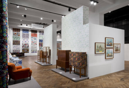 Un allestimento della mostra "Josef Frank. Against Design" (© MAK - foto di Aslan Kudrnofsky)