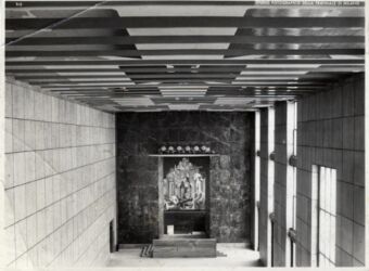 Veduta d'insieme prima dell'allestimento dell'Aula Massima (Salone d'Onore), del Palazzo dell'Arte. La sistemazione è dell'architetto Agnoldomenico Pica (Studio Fotografico della Triennale di Milano)