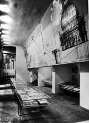 Galleria del Rinascimento nella Mostra del libro antico italiano di architettura, progetto di Agnoldomenico Pica (foto Crimella)