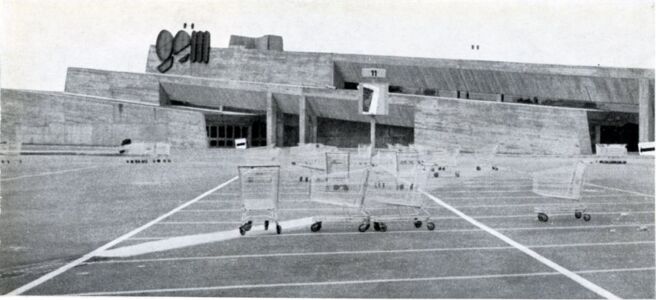 Claude Parent, centro commerciale a Sens (1970)