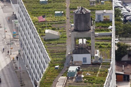 Brooklyn Grange, fattoria urbana a Long Island di Alex MacLean