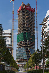 Zaha Hadid Architects, cantiere della torre residenziale nell'area CityLife a Milano (foto di Claudio Bernasconi)