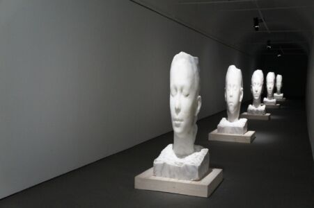 Alabaster Heads “Lou, Olivia, Duna, Sanna II, Laura III”, 2015, Jaume Plensa - “Together”, Collateral Event of the 56th Venice Biennale Basilica di San Giorgio Maggiore, Isola di San Giorgio, Venice, Italy (© MA-CO ITALIA srl)