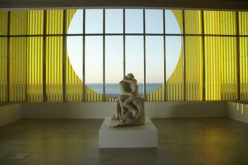 “The Kiss” (1901-4), Auguste Rodin - On loan from the Tate Collection to Turner Contemporary gallery exhibition, Margate 2011-2012 (© Brian Moody)