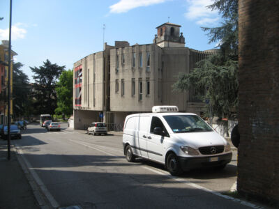 Scuole Catullo (progetto di Libero Cecchini e Gianni Perbellini)