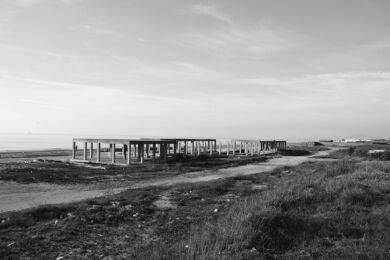 stabilimento balneare incompiuto a Giugliano