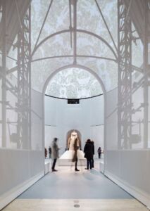 Manus x Machina, Fashion in an Age of Technology, Exhibit at the Met: New York NY, Architect: OMA