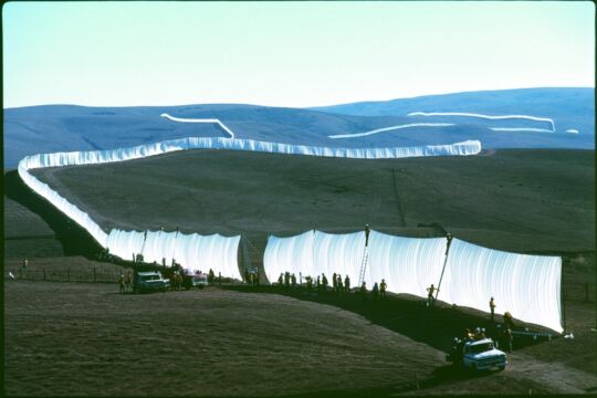 «Running Fence», Sonoma and Marin Counties California, 1972-1976
(foto Wolfgang Volz)