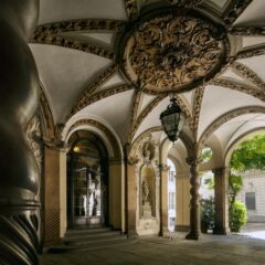 Atrio di palazzo Asinari di San Marzano (foto di Giancarlo Tovo)