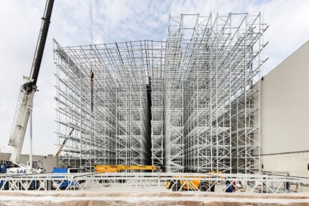 Nuovo magazzino automatico Pedrali, li telaio strutturale (© Filippo Romano)