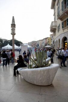 4 U (for you) designed by Giuseppe Venuta GA-Design.it, FRANCHI UMBERTO MARMI (Via Mazzini)