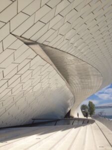 MAAT Lisbona, dettaglio facciata (© Elisa Pegorin)