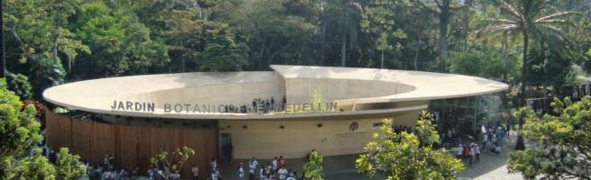Ana Elvira Velez e Lorenzo Castro, edificio di accesso al giardino botanico (foto di Luca Bullaro)