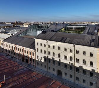 Piuarch, edificio "Quattro corti" a San Pietroburgo (Russia)